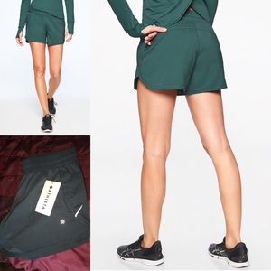 Athleta Racer Run Short 4.5"